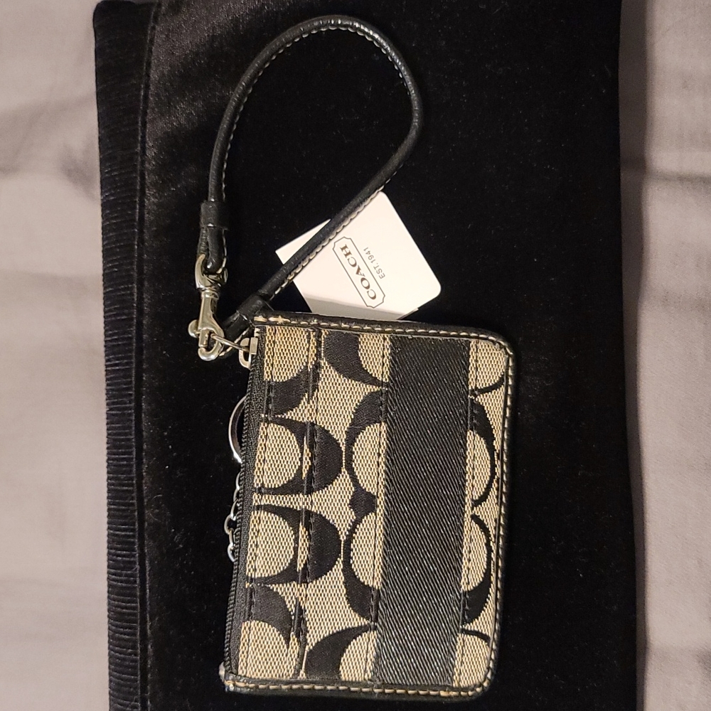 Brand new coach wallet key chain
